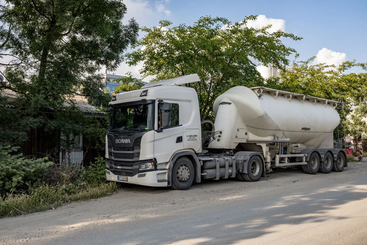 Summer Heatwave Tips for Lorries: Keeping Tyres, Engines, and Drivers Cool